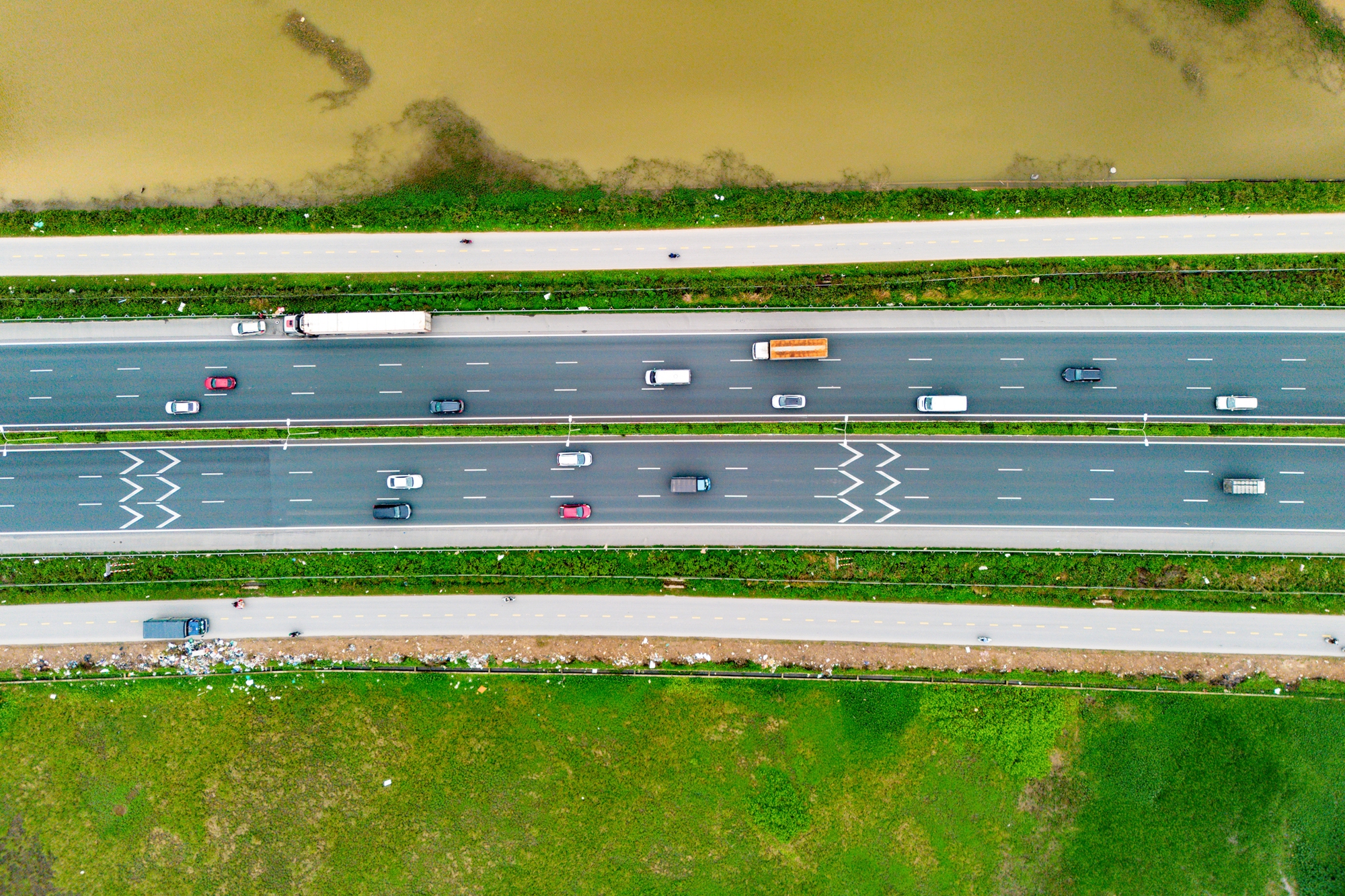 To&agrave;n cảnh mạng lưới giao th&ocirc;ng h&agrave;ng trăm ngh&igrave;n tỷ kết nối đại đ&ocirc; thị lớn nhất cả nước: Đường 90 m, cao tốc 12 l&agrave;n xe, ga rộng nhất của tuyến đường sắt 67 tỷ USD- Ảnh 6.
