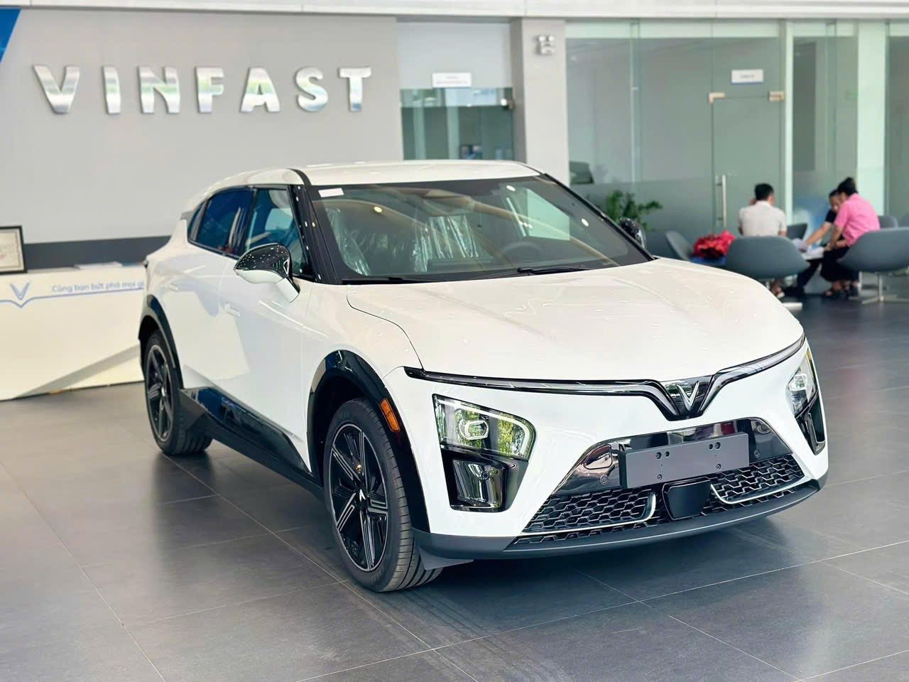 Mitsubishi Destinator lần đầu b&aacute;n vượt Mazda CX-5 nhưng vẫn chưa phải vua doanh số ph&acirc;n kh&uacute;c C-SUV th&aacute;ng 3 tại Việt Nam- Ảnh 2.