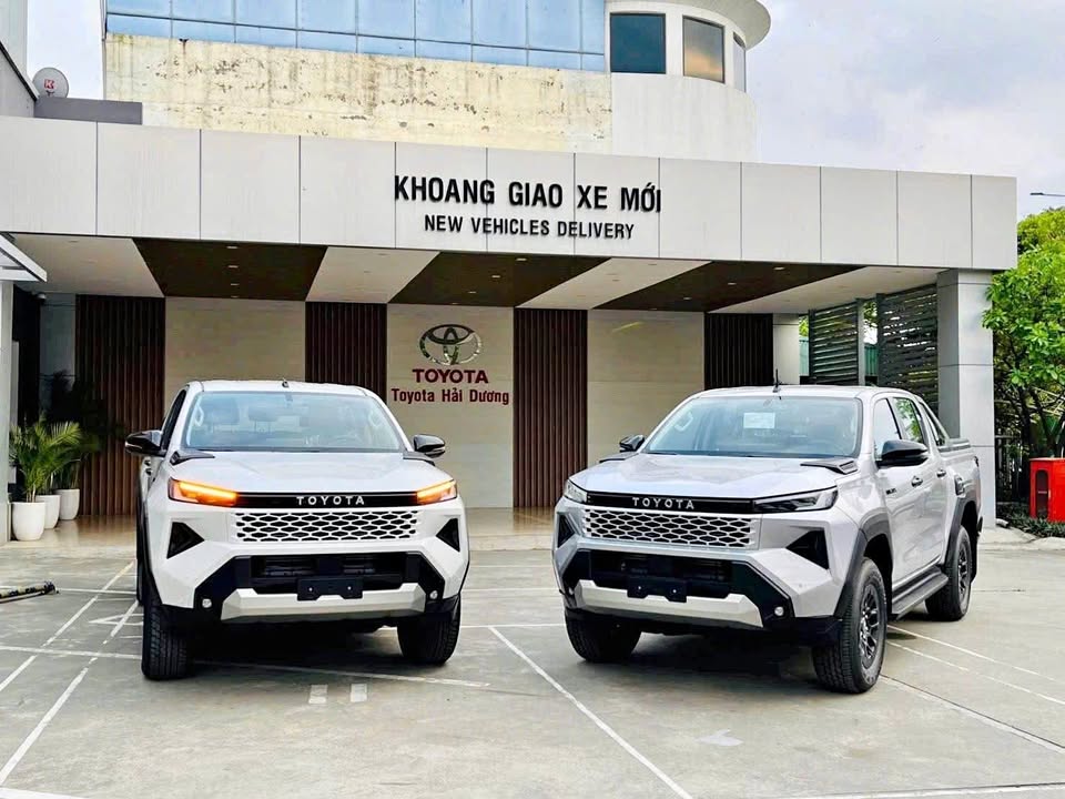 Ford Ranger lấy lại ng&ocirc;i vua doanh số từ Toyota Hilux tại Việt Nam khi b&aacute;n vượt gần 800 xe- Ảnh 3.