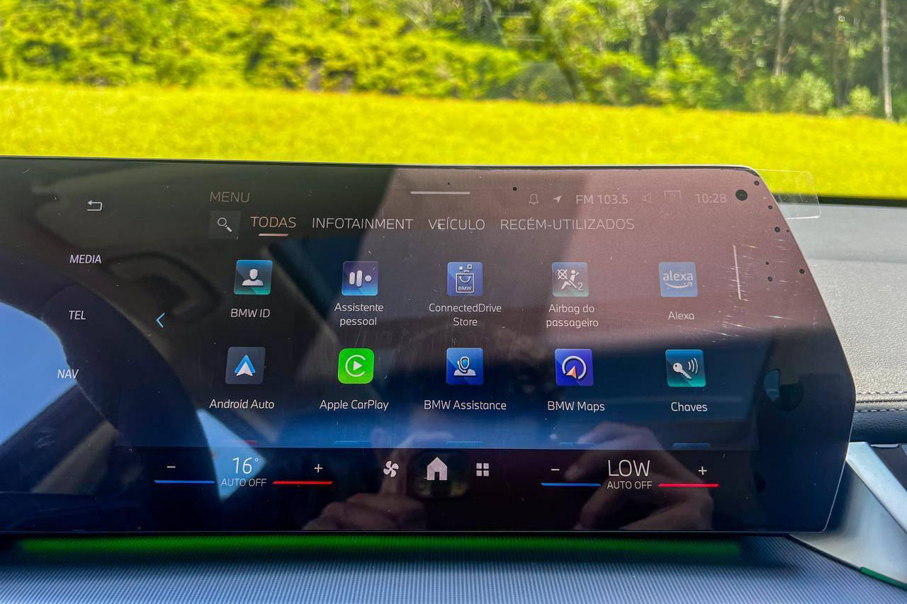 Lộ trang bị BMW X1 2026 giá dự kiến 1,689 tỷ đồng tại Việt Nam: Mâm lớn, tiện nghi xịn, mạnh hơn X3, có ADAS cạnh tranh Q3- Ảnh 10. Lộ trang bị BMW X1 2026 giá dự kiến 1,689 tỷ đồng tại Việt Nam: Mâm lớn, tiện nghi xịn, mạnh hơn X3, có ADAS cạnh tranh Q3- Ảnh 10.