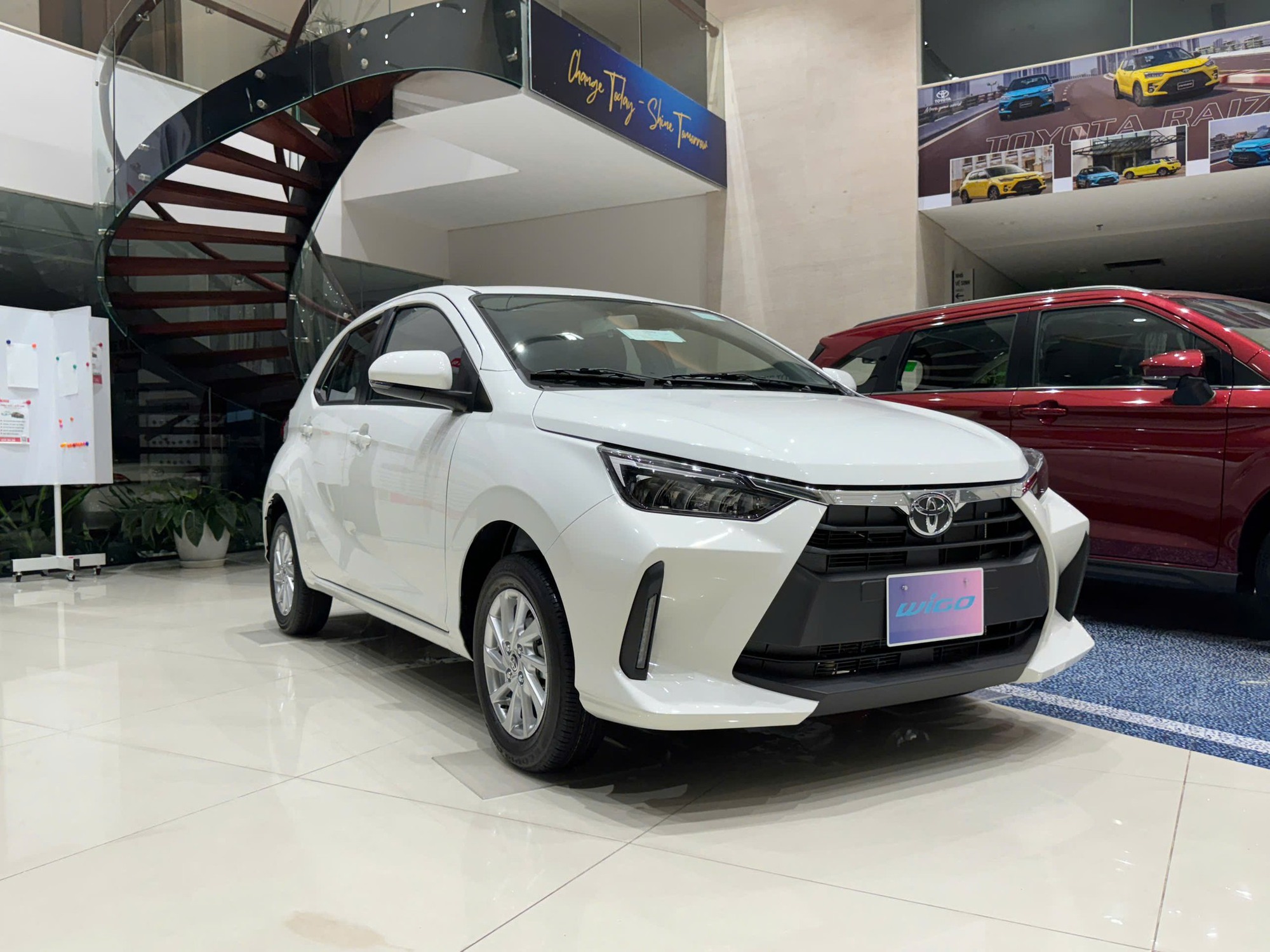 Toyota chiếm nửa danh s&aacute;ch xe b&aacute;n &iacute;t nhất Việt Nam th&aacute;ng 3: Wigo lần đầu đứng top &lsquo;kh&ocirc;ng ai muốn&rsquo;- Ảnh 2.