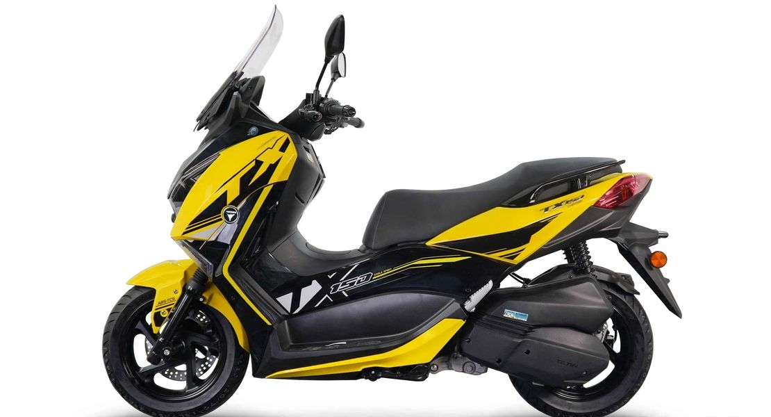 Chưa đến 50 triệu đã có thể mua được xe tay ga sở hữu loạt công nghệ khủng và ngoại hình y hệt Yamaha XMAX- Ảnh 2. Chưa đến 50 triệu đã có thể mua được xe tay ga sở hữu loạt công nghệ khủng và ngoại hình y hệt Yamaha XMAX- Ảnh 2.