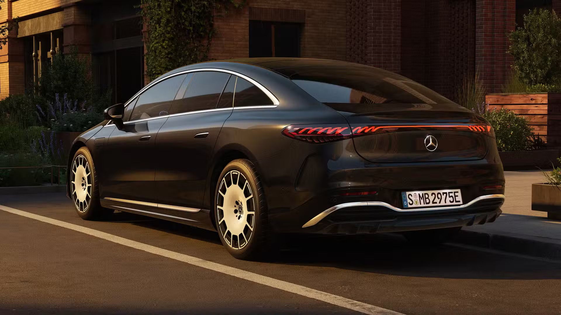 Mercedes-Benz EQS 2026 mới ra mắt này xuyên Việt không phải nghĩ: Đầy điện dư sức chạy TP.HCM - Quảng Ngãi, cắm 10 phút chạy thêm 320km- Ảnh 8. Mercedes-Benz EQS 2026 mới ra mắt này xuyên Việt không phải nghĩ: Đầy điện dư sức chạy TP.HCM - Quảng Ngãi, cắm 10 phút chạy thêm 320km- Ảnh 8.