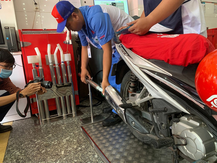 Đề xuất xe máy dưới 5 năm, chủ xe không phải mang xe đi kiểm định khí thải- Ảnh 1. Đề xuất xe máy dưới 5 năm, chủ xe không phải mang xe đi kiểm định khí thải- Ảnh 1.