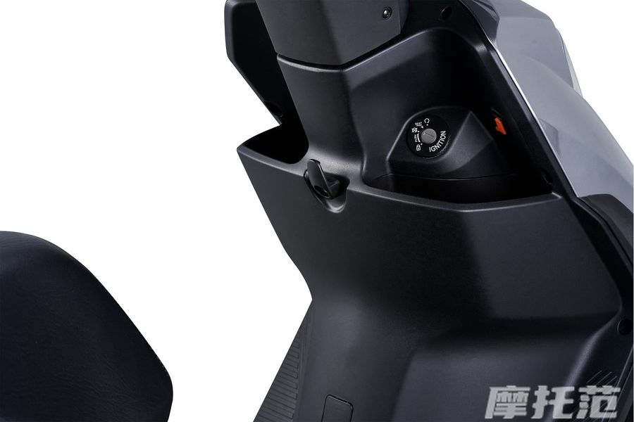 Honda SCR bất ngờ được hồi sinh, trang bị động cơ 125cc m&agrave; gi&aacute; chỉ 30 triệu- Ảnh 4.