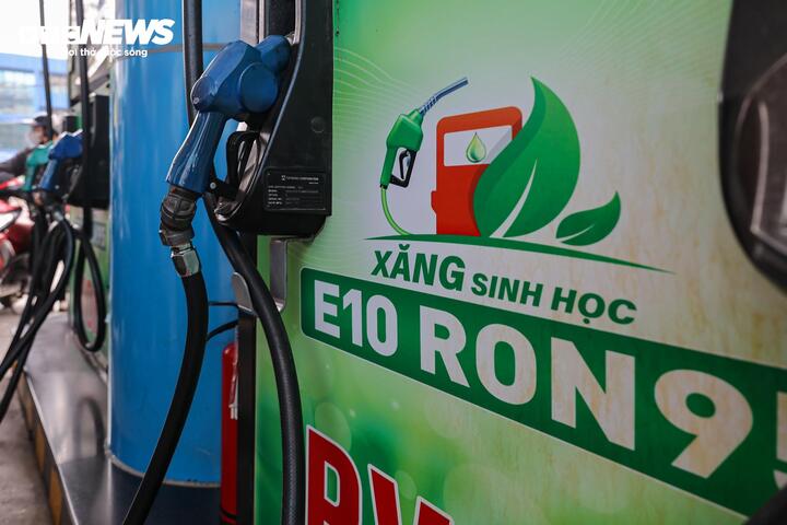 Xăng E10 c&oacute; 'ăn m&ograve;n' xe như nhiều người lo ngại?- Ảnh 1.