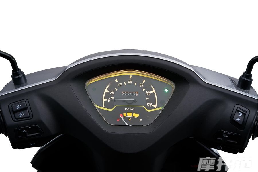 Honda SCR bất ngờ được hồi sinh, trang bị động cơ 125cc m&agrave; gi&aacute; chỉ 30 triệu- Ảnh 6.