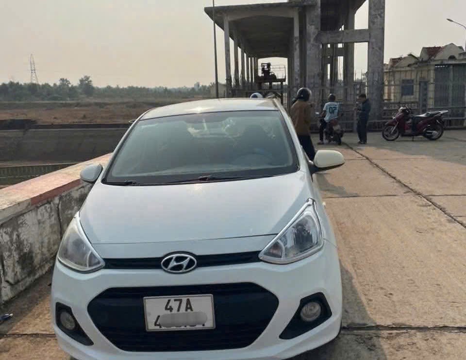 Vụ người đ&agrave;n &ocirc;ng bỏ &ocirc; t&ocirc;, nhảy xuống hồ thủy lợi tự tử: Gia đ&igrave;nh tiết lộ chuyện buồn của nạn nh&acirc;n- Ảnh 2.