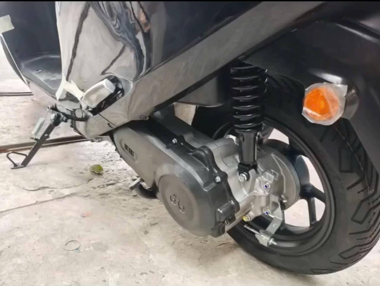 Rộ h&igrave;nh ảnh xe m&aacute;y điện Việt Nam d&aacute;ng như Honda Lead: Gi&aacute; đồn đo&aacute;n dưới 35 triệu đồng, cốp si&ecirc;u rộng, chạy 150km/sạc- Ảnh 5.