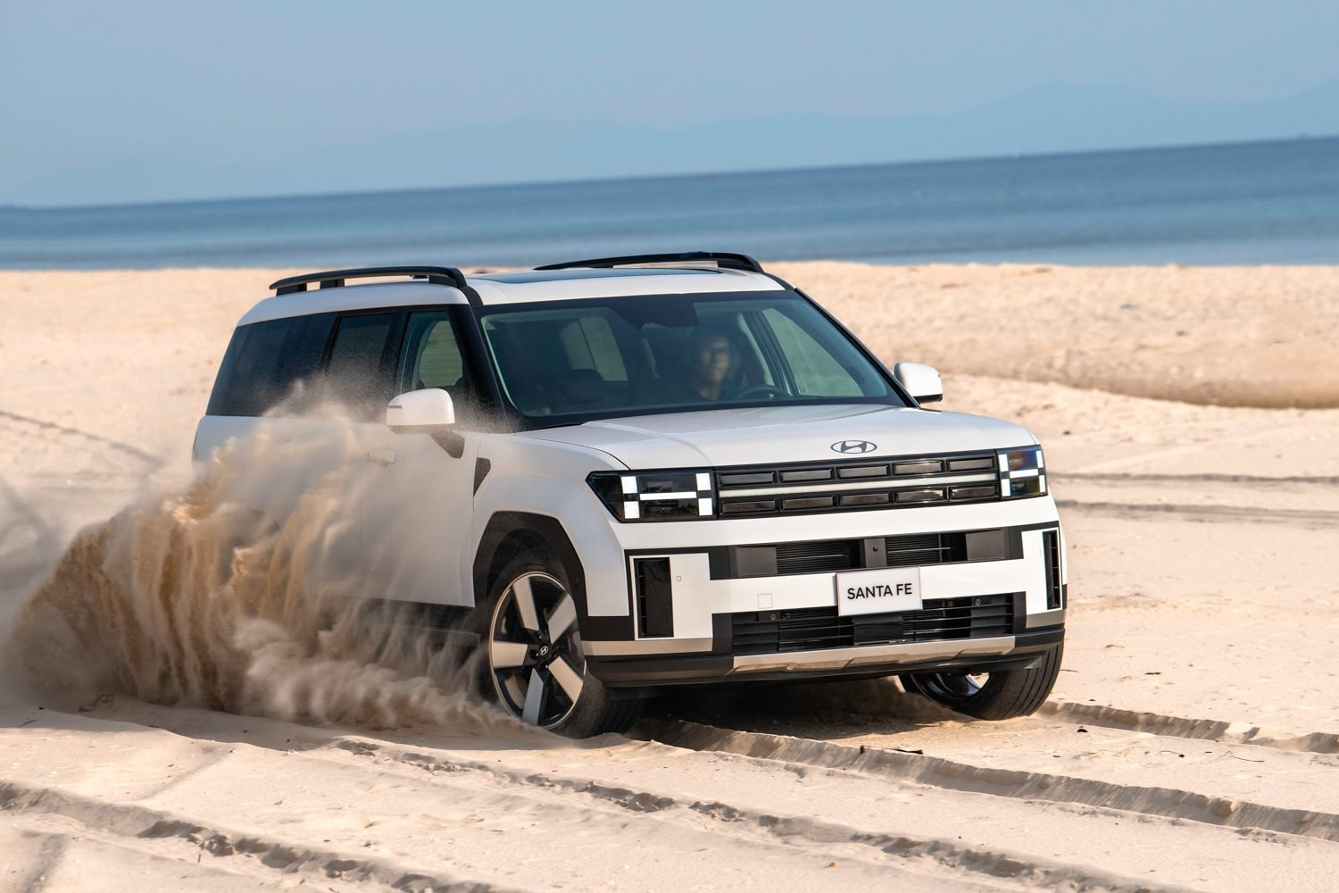 Mazda CX-8 b&aacute;n bằng Santa Fe, Sorento cộng lại: Người Việt đổi gu hay do thời cuộc?- Ảnh 1.