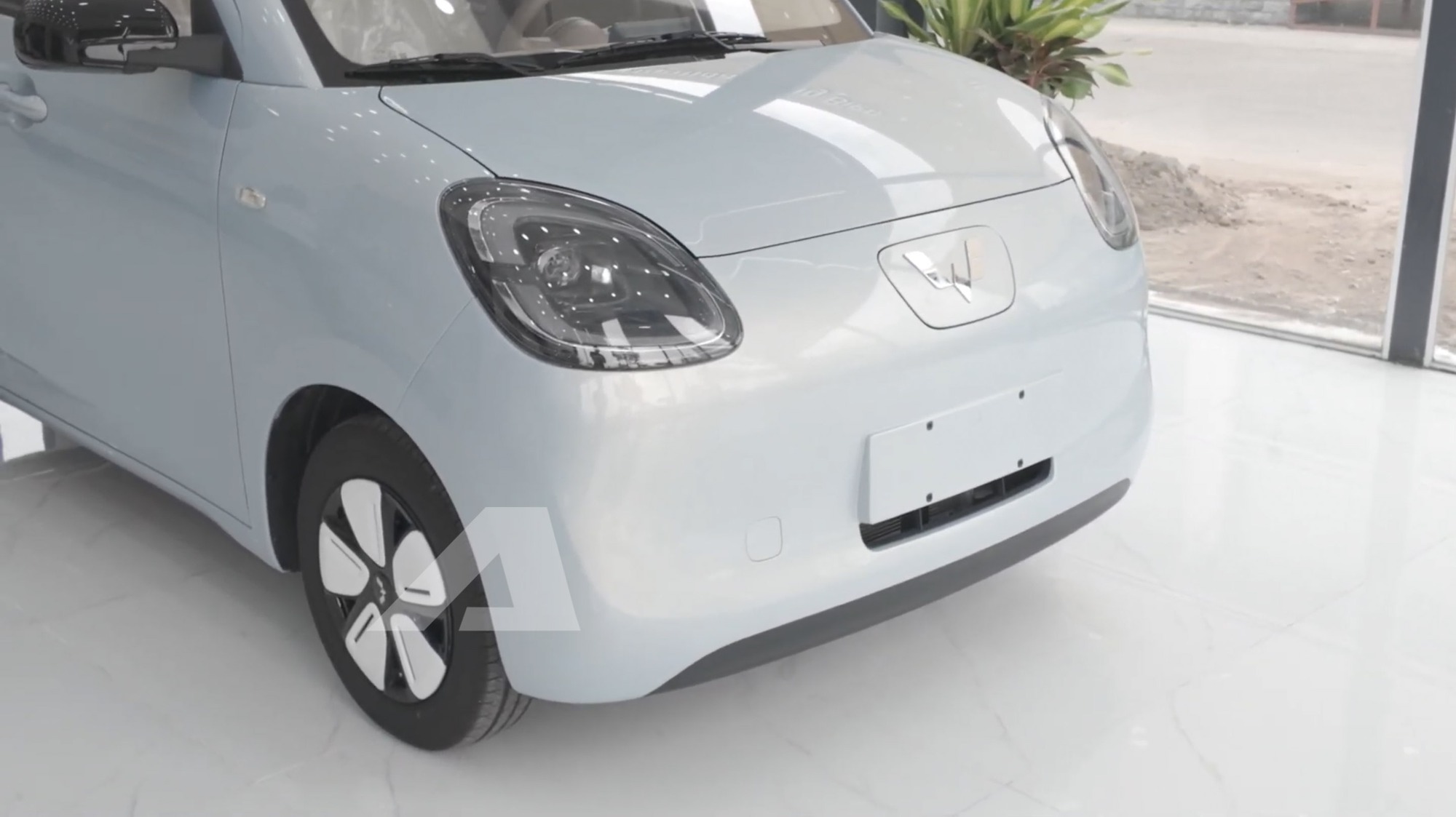 Xem thực tế Wuling Macaron 2026 vừa về đại l&yacute;: 2 m&agrave;n h&igrave;nh, phanh điện tử, ngồi được 4 người lớn- Ảnh 3.