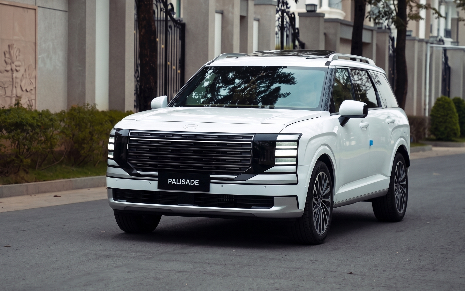 7 SUV hybrid mới sắp b&aacute;n tại Việt Nam: Phần lớn tầm gi&aacute; hơn 1 tỷ đồng, c&oacute; cả lắp v&agrave; nhập, c&oacute; mẫu dễ k&egrave;m cả 'lạc' v&igrave; 'hot'- Ảnh 2.