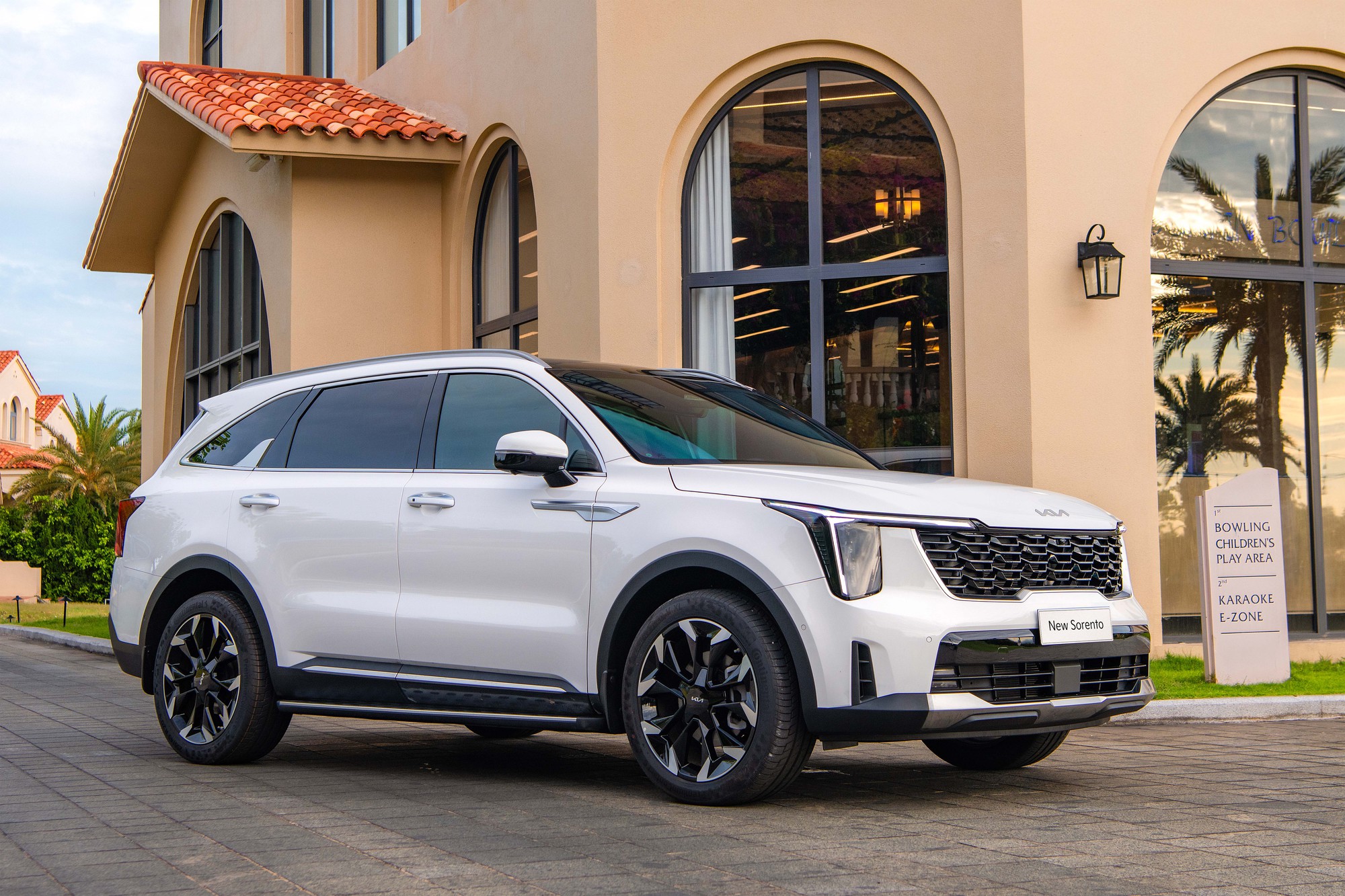 Loạt xe Kia giảm gi&aacute; h&agrave;ng chục triệu đồng, c&oacute; mẫu rẻ hơn cả xe hạng A- Ảnh 2.