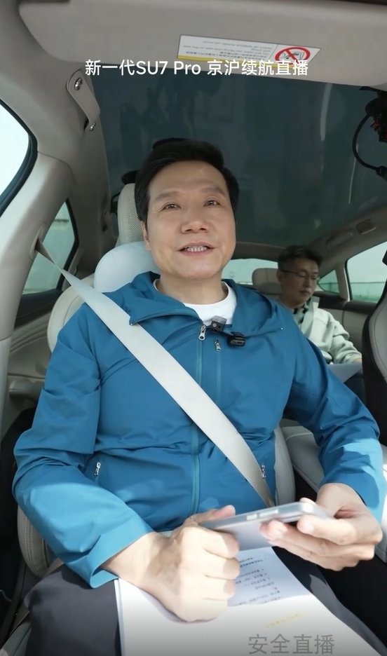 Livestream 15 giờ xuy&ecirc;n 1.265 km chỉ sạc một lần, L&ocirc;i Qu&acirc;n ph&aacute; vỡ tranh c&atilde;i marketing bằng sự thật- Ảnh 2.