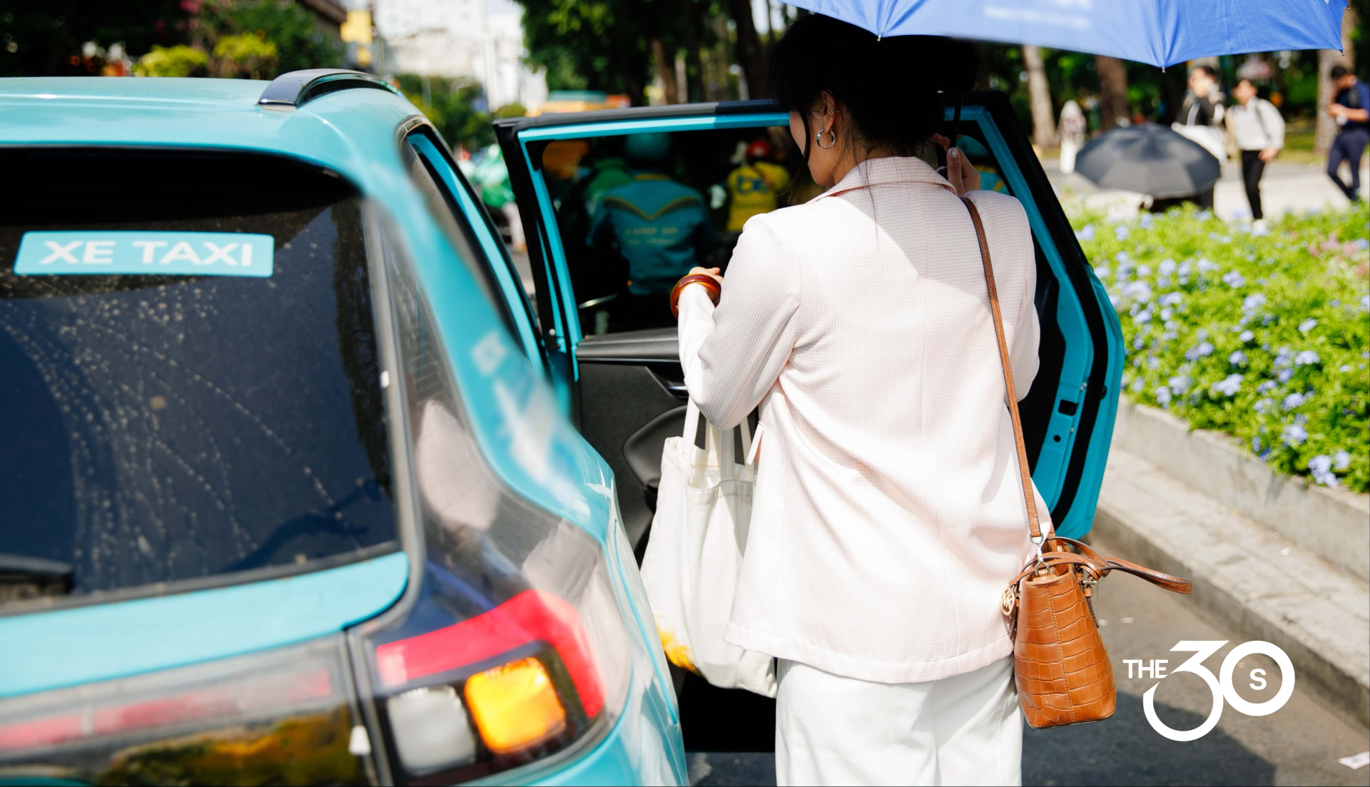 Cất &ocirc; t&ocirc; đi metro, &ldquo;chị Dung&rdquo; ở TP.HCM tiết kiệm 52 triệu một năm: Mua v&agrave;ng, ăn sang cũng thấy an t&acirc;m hẳn- Ảnh 10.