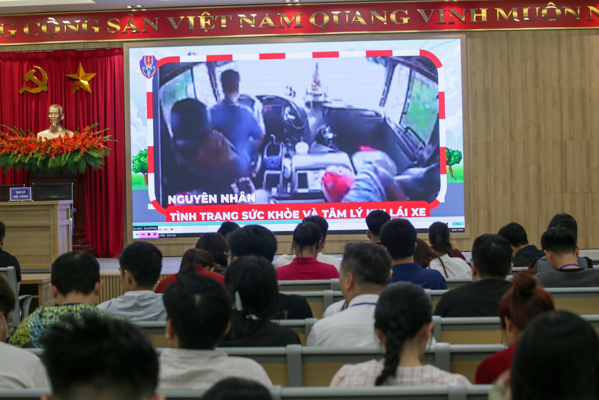 CSGT H&agrave; Nội đ&atilde; &aacute;p dụng điểm rất mới v&agrave;o việc thi bằng l&aacute;i xe, người d&acirc;n ch&uacute; &yacute;!- Ảnh 2.