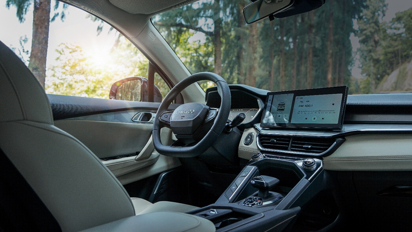 Lynk & Co 06: Ti&ecirc;u chuẩn mới về SUV đ&ocirc; thị tại Việt Nam- Ảnh 2.