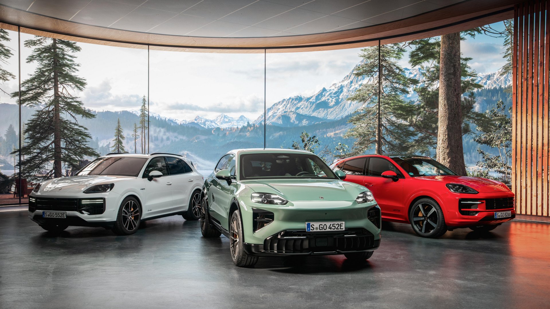 Porsche Cayenne điện sắp về Việt Nam: Gi&aacute; từ 4,72 tỷ đồng, mạnh hơn nhiều si&ecirc;u xe, đầy pin đủ chạy H&agrave; Nội - Huế- Ảnh 1.