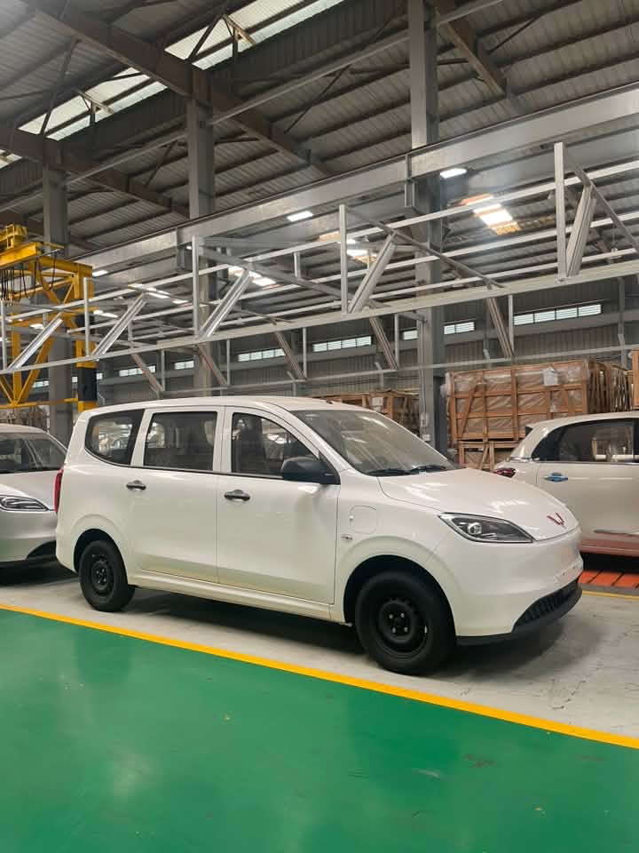 MPV điện Wuling HG7 nhận cọc tại Việt Nam: Gi&aacute; dự kiến 499 triệu, đi 300 km/sạc, &lsquo;phả hơi n&oacute;ng&rsquo; l&ecirc;n BYD M6- Ảnh 1.