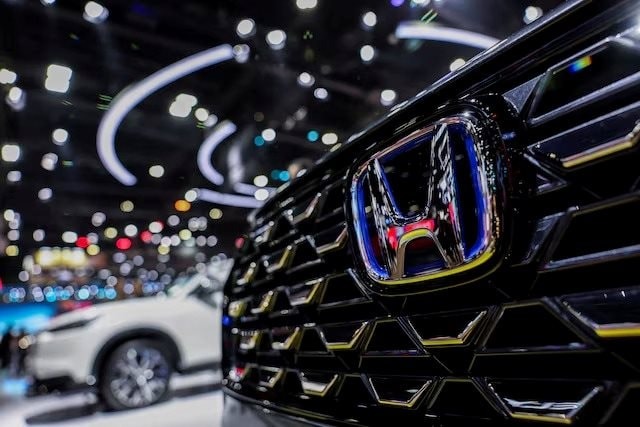 Hết đ&oacute;ng cửa nh&agrave; m&aacute;y ở Trung Quốc lại dừng b&aacute;n xe tại H&agrave;n Quốc -  chuyện g&igrave; xảy ra với '&ocirc;ng lớn' &ocirc; t&ocirc; Nhật Bản n&agrave;y?- Ảnh 1.