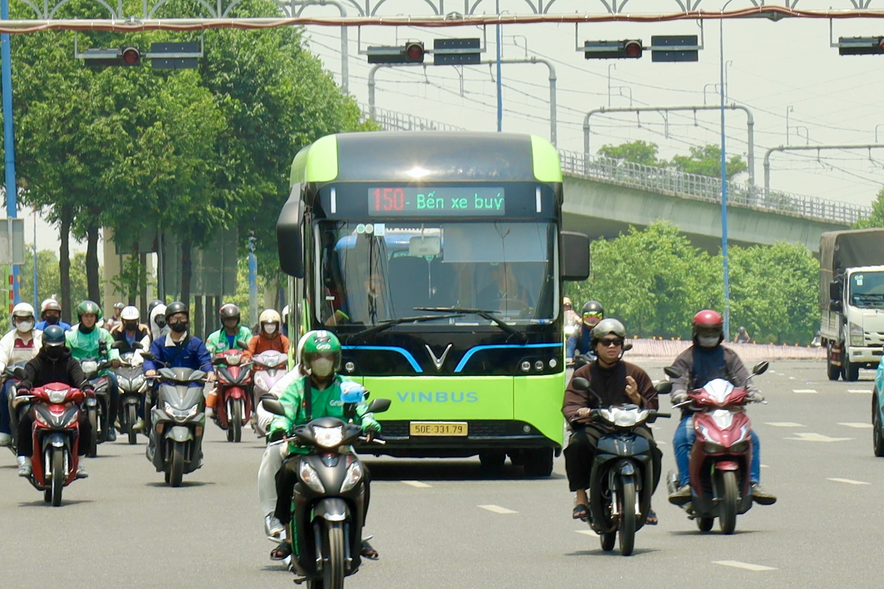 TP HCM sớm triển khai miễn phí xe buýt- Ảnh 1. TP HCM sớm triển khai miễn phí xe buýt- Ảnh 1.