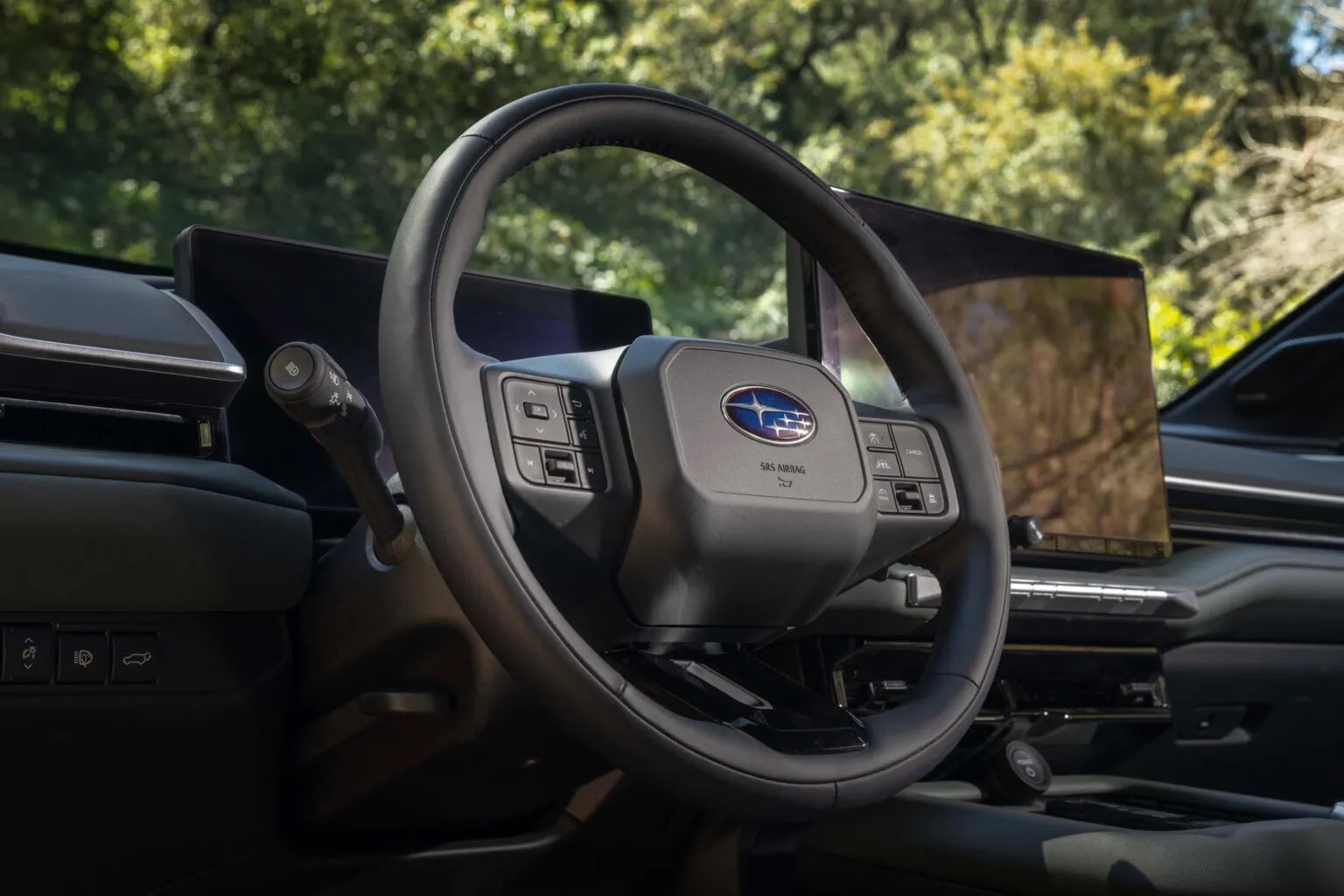 Subaru Gateway ra mắt: SUV cỡ lớn với 3 h&agrave;ng ghế, d&ugrave;ng c&ocirc;ng nghệ Toyota, mạnh 420hp, chạy gần 500km/sạc- Ảnh 8.