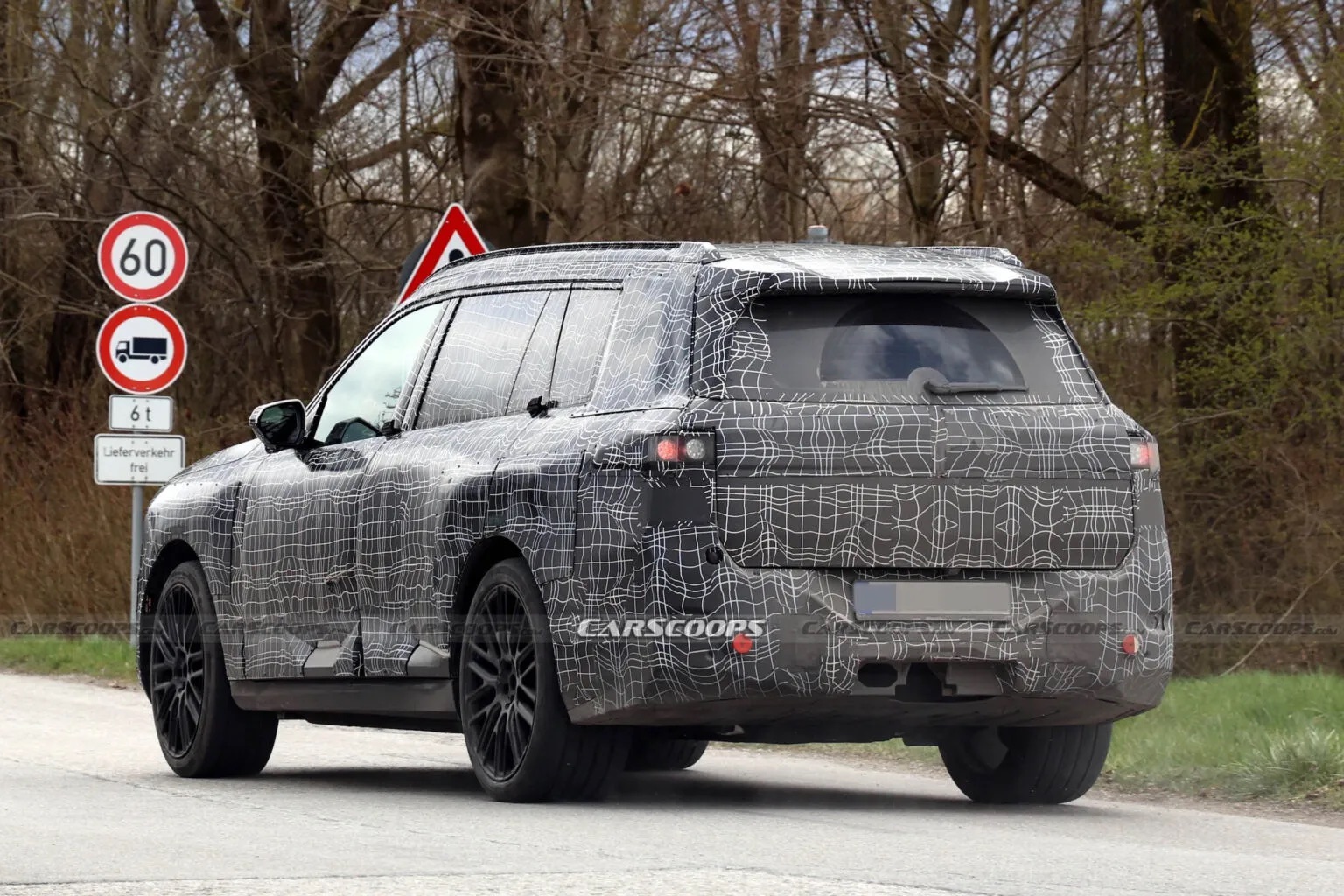 BMW X7 bản điện lộ diện: Thiết kế kh&ocirc;ng qu&aacute; dị như đ&agrave;n em, c&oacute; thể chạy tới 800km/sạc, mạnh hơn nhiều si&ecirc;u xe- Ảnh 3.