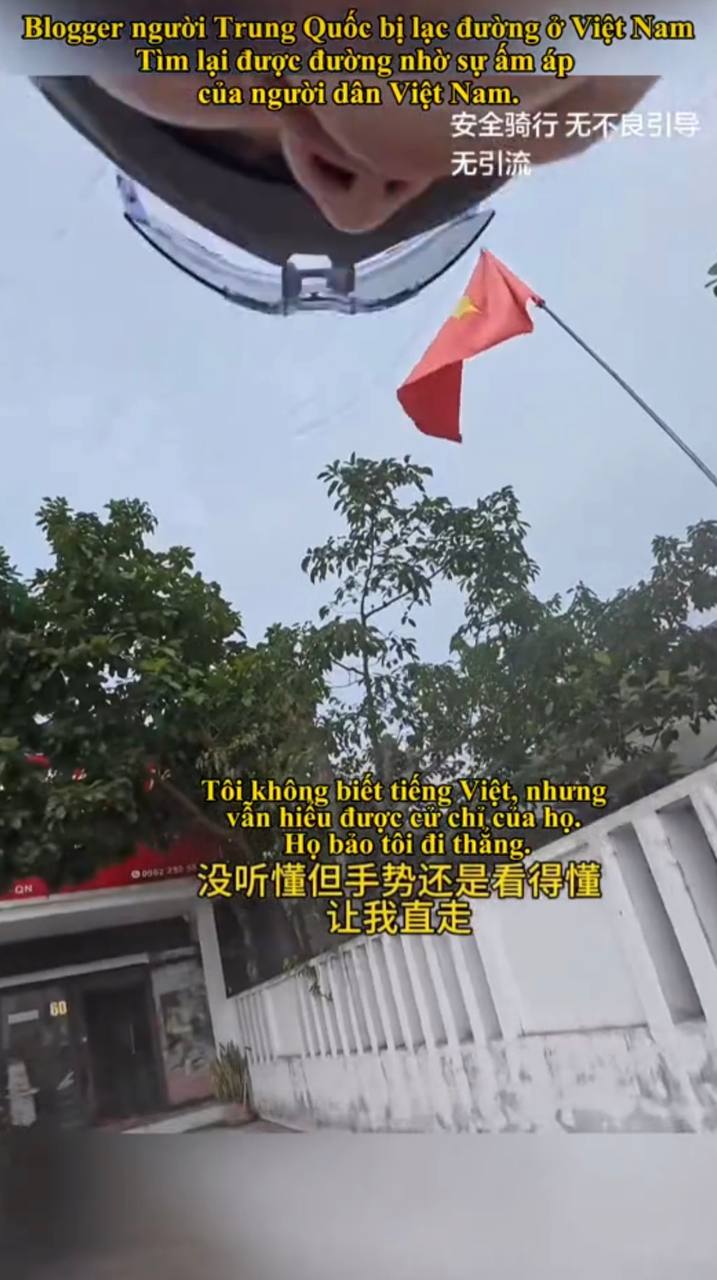 Kh&aacute;ch Trung Quốc đạp xe nhầm v&agrave;o cao tốc Bắc Nam, hoảng loạn cầu cứu người đi đường- Ảnh 3.