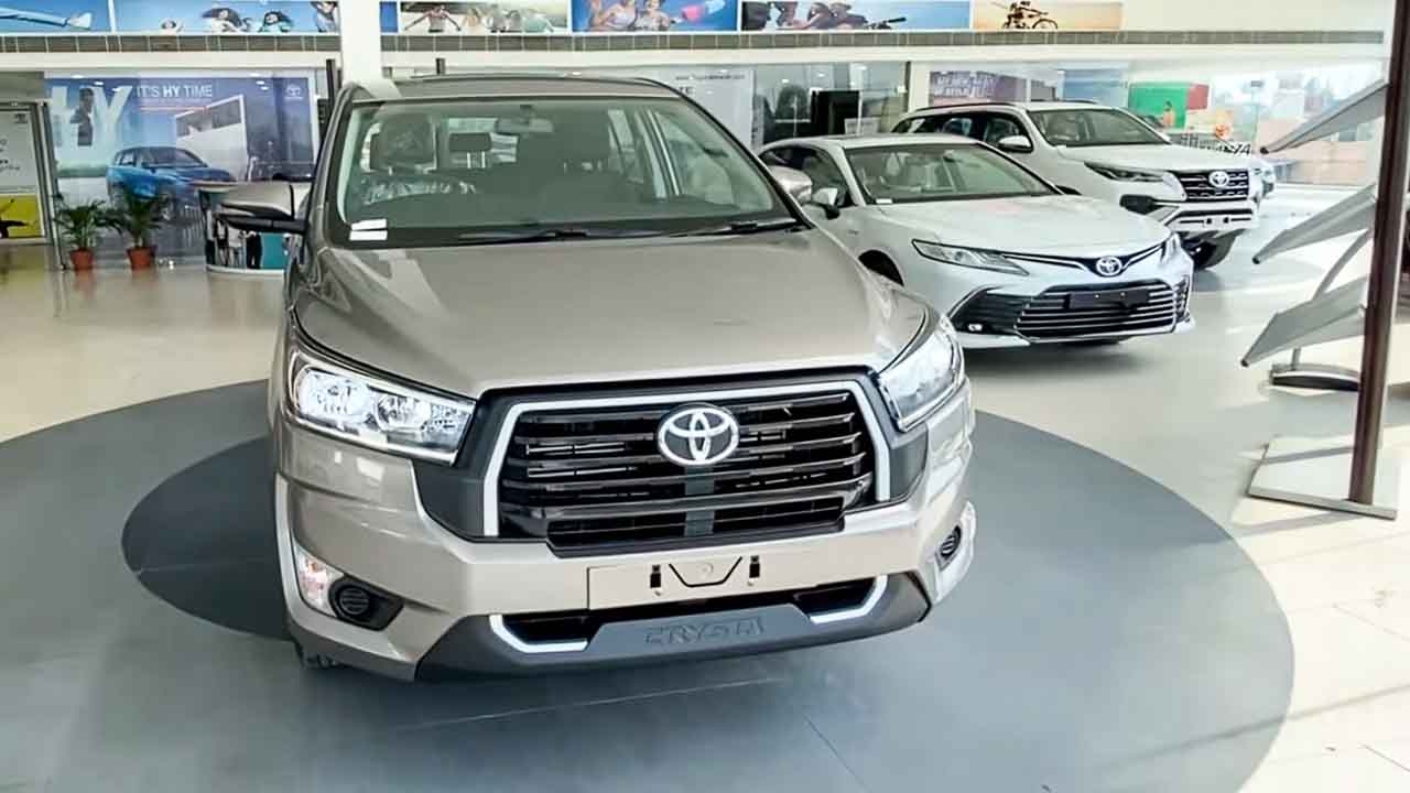 Toyota Innova 'khai tử' từ 2027: Innova Cross hybrid giá rẻ lên thay, nhắm thẳng phân khúc khách chạy dịch vụ- Ảnh 1. Toyota Innova 'khai tử' từ 2027: Innova Cross hybrid giá rẻ lên thay, nhắm thẳng phân khúc khách chạy dịch vụ- Ảnh 1.