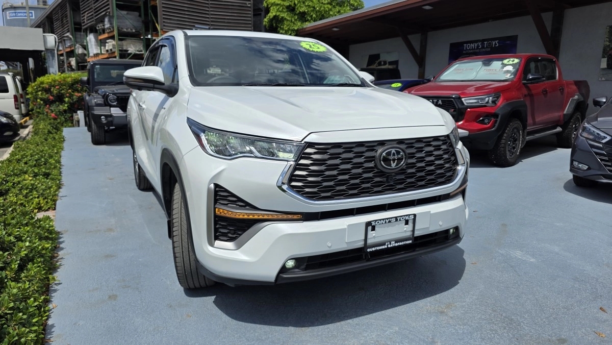 Toyota Innova 'khai tử' từ 2027: Innova Cross hybrid giá rẻ lên thay, nhắm thẳng phân khúc khách chạy dịch vụ- Ảnh 3. Toyota Innova 'khai tử' từ 2027: Innova Cross hybrid giá rẻ lên thay, nhắm thẳng phân khúc khách chạy dịch vụ- Ảnh 3.