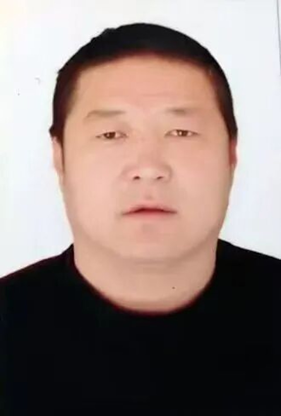 T&agrave;i xế xe bu&yacute;t đột ngột ph&aacute;t bệnh, d&ugrave;ng 5 gi&acirc;y cuối đời phanh gấp ngay m&eacute;p vực, cứu sống 45 người- Ảnh 2.