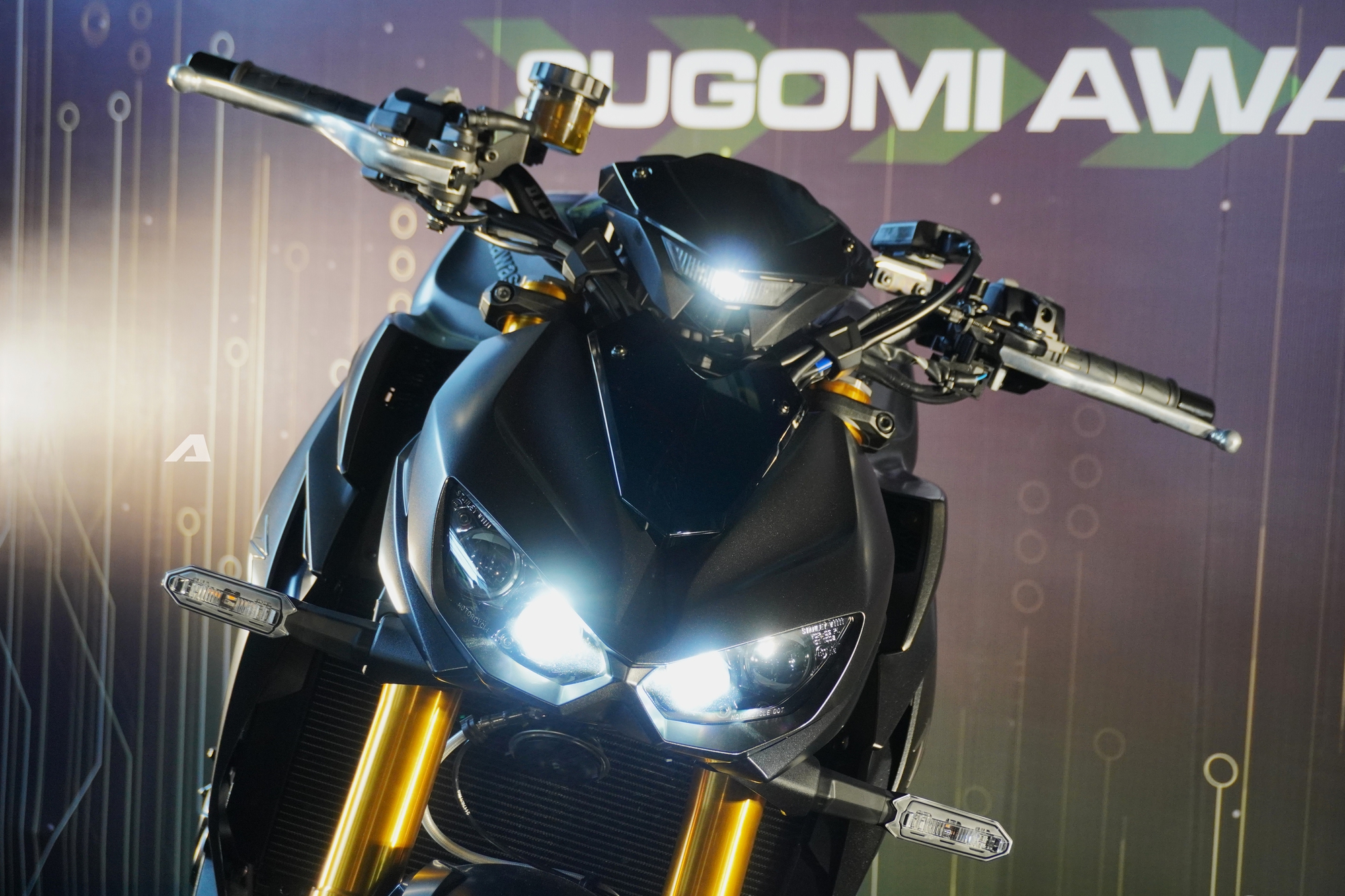 Tôi mất ăn, mất ngủ 2 tháng để đem Kawasaki Z1100 về Việt Nam sau những bài học xương máu- Ảnh 2. Tôi mất ăn, mất ngủ 2 tháng để đem Kawasaki Z1100 về Việt Nam sau những bài học xương máu- Ảnh 2.