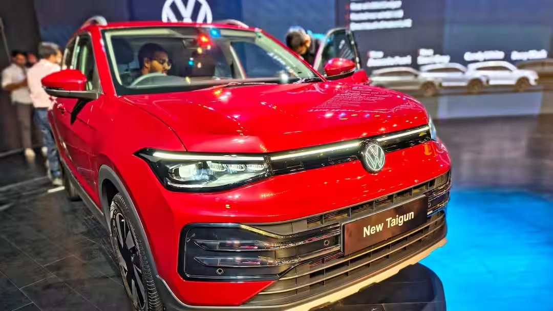 Volkswagen Taigun 2026 ra mắt: Mặt trước long lanh hơn hẳn, c&oacute; massage ghế sau, hộp số mới nhưng thiếu ADAS để đấu Seltos, Creta- Ảnh 1.