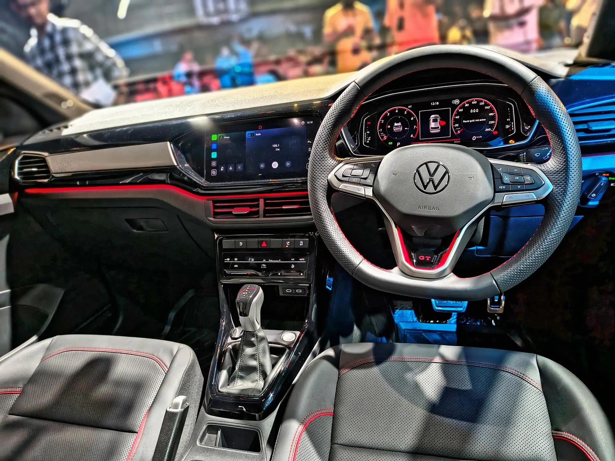 Volkswagen Taigun 2026 ra mắt: Mặt trước long lanh hơn hẳn, c&oacute; massage ghế sau, hộp số mới nhưng thiếu ADAS để đấu Seltos, Creta- Ảnh 5.