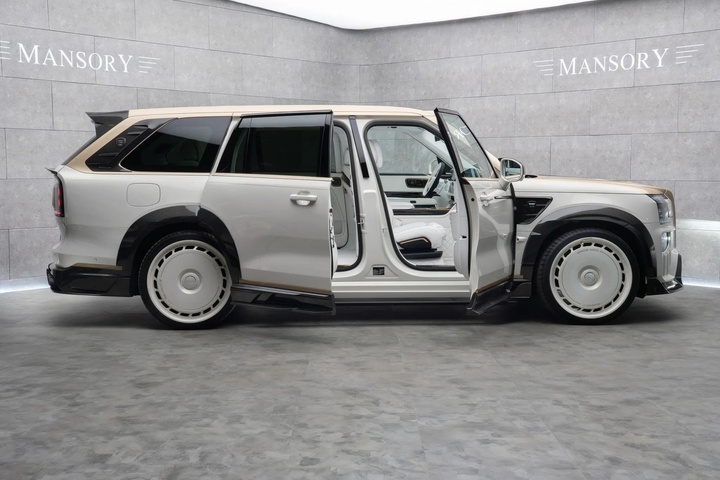 'Rolls-Royce Cullinan của Trung Quốc' lột x&aacute;c qua b&agrave;n tay Mansory- Ảnh 3.
