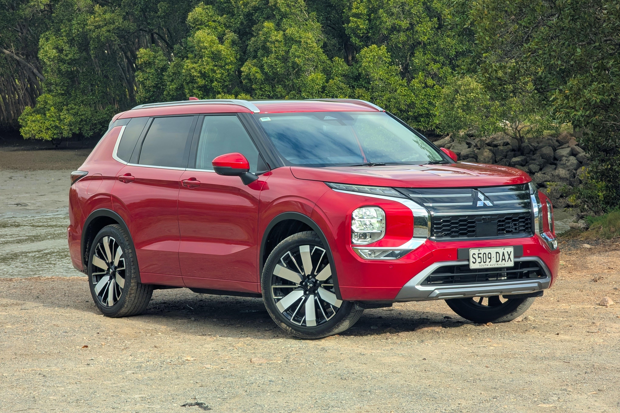 Mitsubishi Xforce dễ gộp chung với ASX: Nhiều khả năng trở thành Outlander thu nhỏ, động cơ hybrid, thoát mác 'xe ĐNÁ'- Ảnh 4. Mitsubishi Xforce dễ gộp chung với ASX: Nhiều khả năng trở thành Outlander thu nhỏ, động cơ hybrid, thoát mác 'xe ĐNÁ'- Ảnh 4.