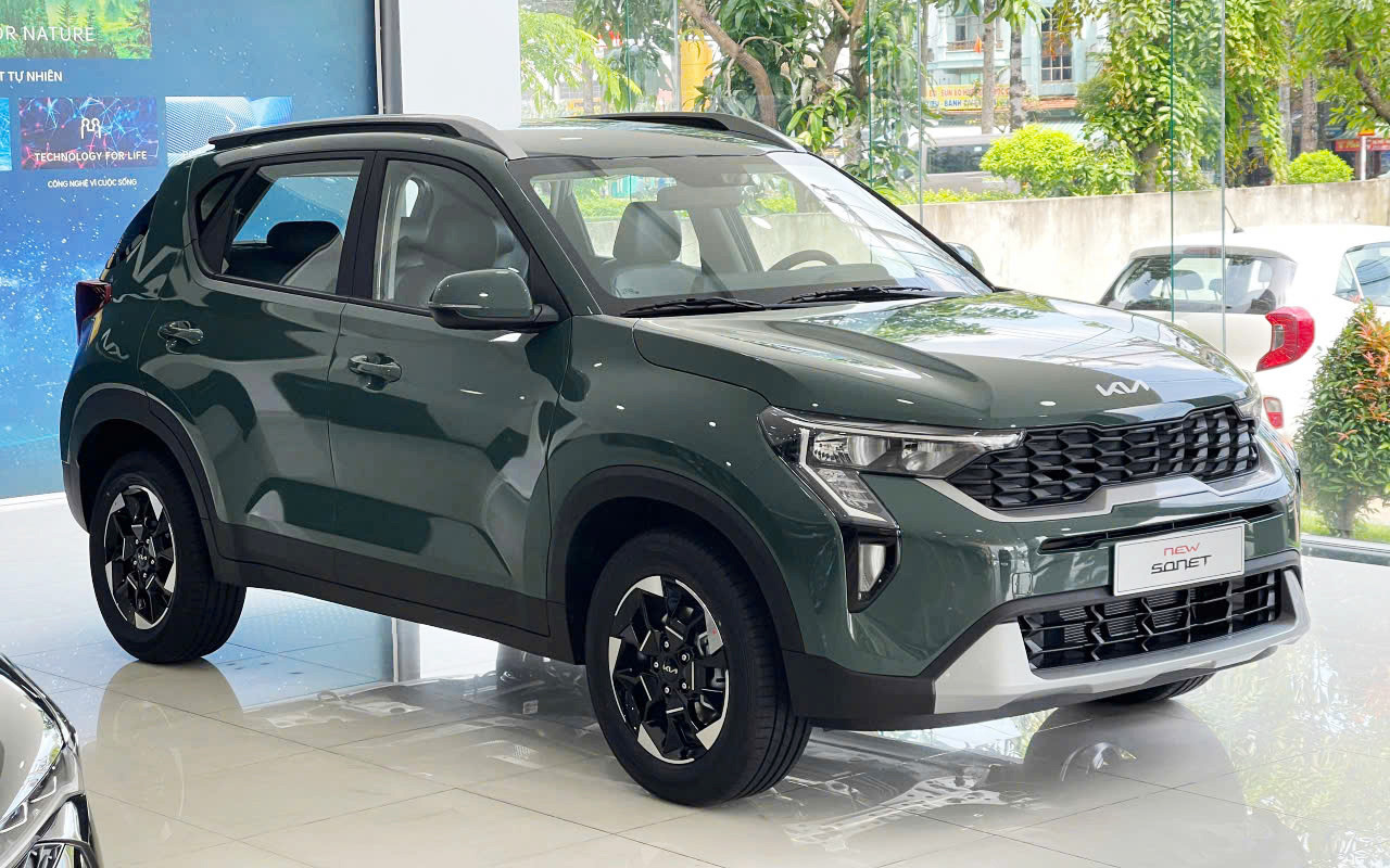 Suzuki Fronx giảm gi&aacute; kỷ lục tại đại l&yacute;: Bản &lsquo;base&rsquo; từ 430 triệu đồng, rẻ hơn cả Morning, i10- Ảnh 2.