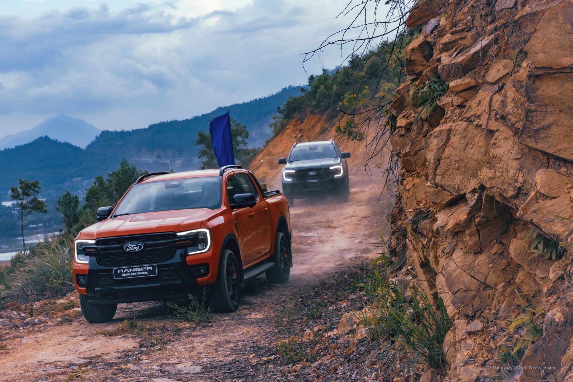Với &lsquo;con nghiện&rsquo; cơ kh&iacute; như t&ocirc;i, Ford phải &lsquo;chơi&rsquo; động cơ thế n&agrave;y mới đủ đ&atilde;!- Ảnh 6.