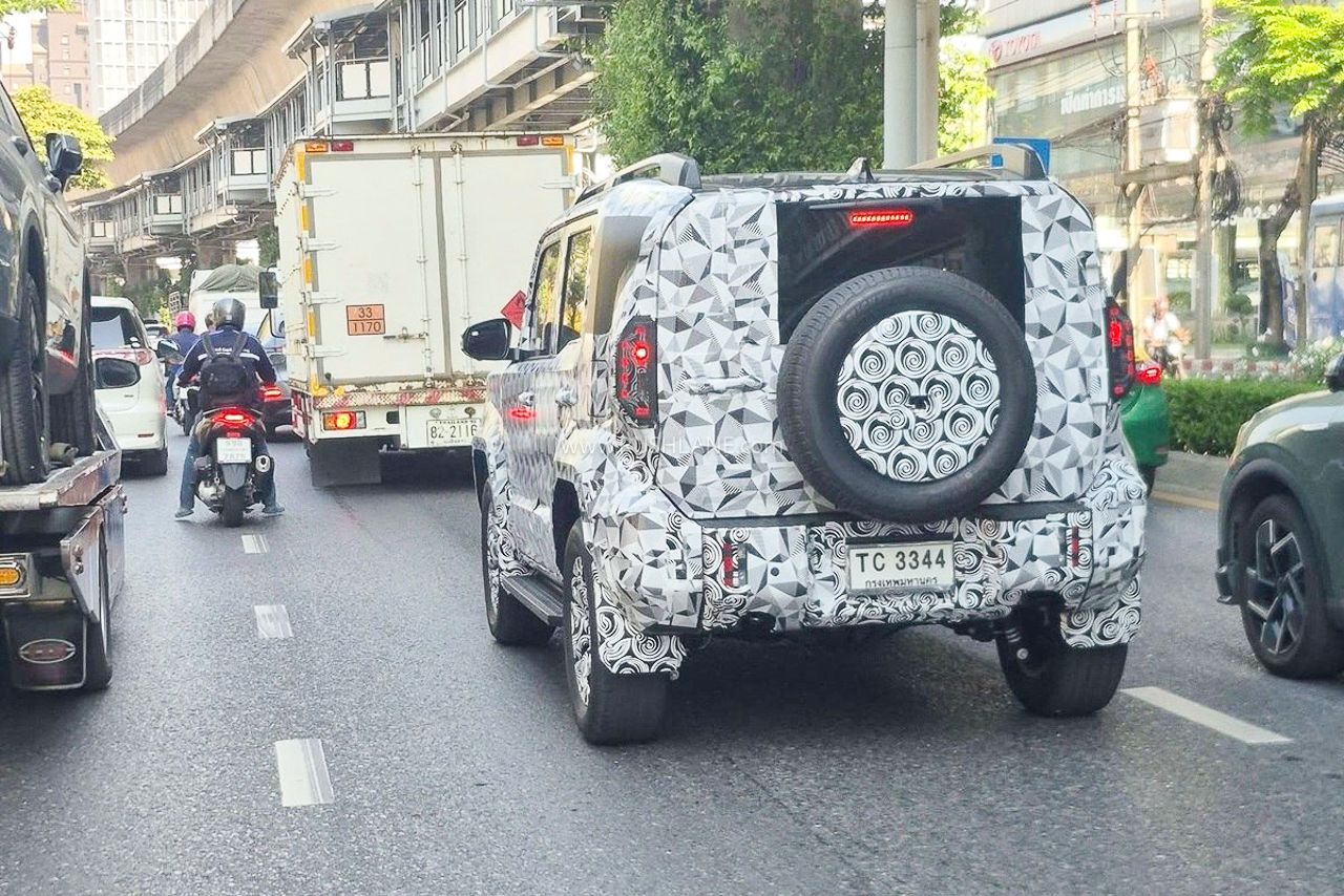 Huyền thoại Toyota FJ Cruiser sắp được 'lột x&aacute;c', muốn mua phải chờ đến 3 năm nữa- Ảnh 1.