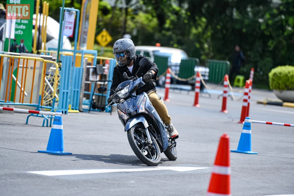 Yamaha Finn 2026 ra mắt với loạt n&acirc;ng cấp đ&aacute;ng gi&aacute;, liệu c&oacute; đủ sức cạnh trang s&ograve;ng phẳng với Honda Wave?- Ảnh 2.