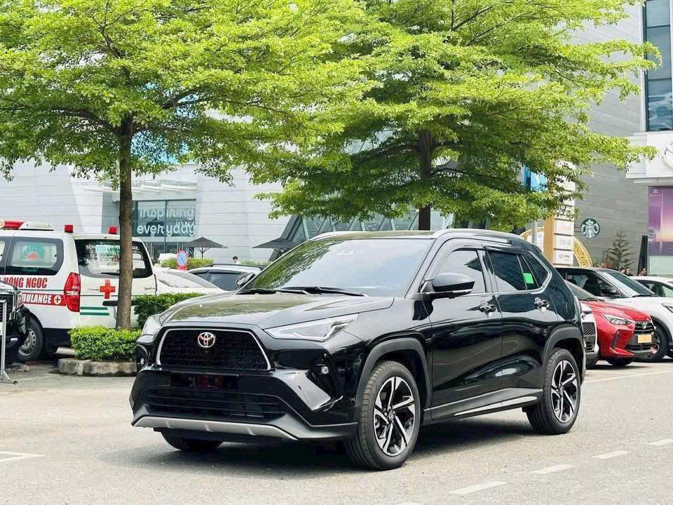 H&agrave;ng loạt SUV cỡ nhỏ giảm gi&aacute; mạnh, c&oacute; mẫu giảm cả trăm triệu, c&aacute;c xe nh&oacute;m dưới cũng phải d&egrave; chừng- Ảnh 1.