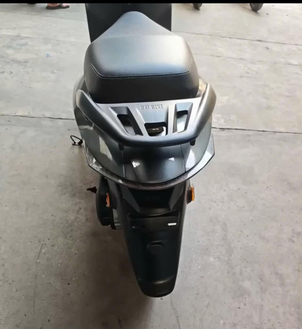 Dat Bike chốt lịch ra mắt xe máy điện mới ngay tuần này: Thiết kế như Honda Lead, chạy 150 km/lần sạc, giá dự kiến dưới 35 triệu đồng- Ảnh 6. Dat Bike chốt lịch ra mắt xe máy điện mới ngay tuần này: Thiết kế như Honda Lead, chạy 150 km/lần sạc, giá dự kiến dưới 35 triệu đồng- Ảnh 6.