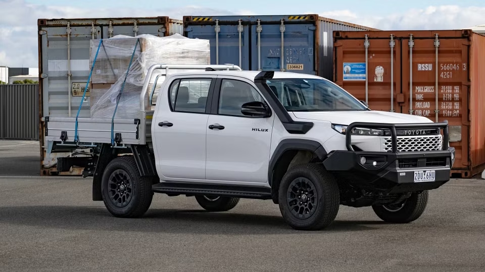 Toyota Hilux th&ecirc;m bản 'nặng đ&ocirc;' đấu Ford Ranger Super Duty, nhưng c&oacute; một điểm trừ- Ảnh 1.