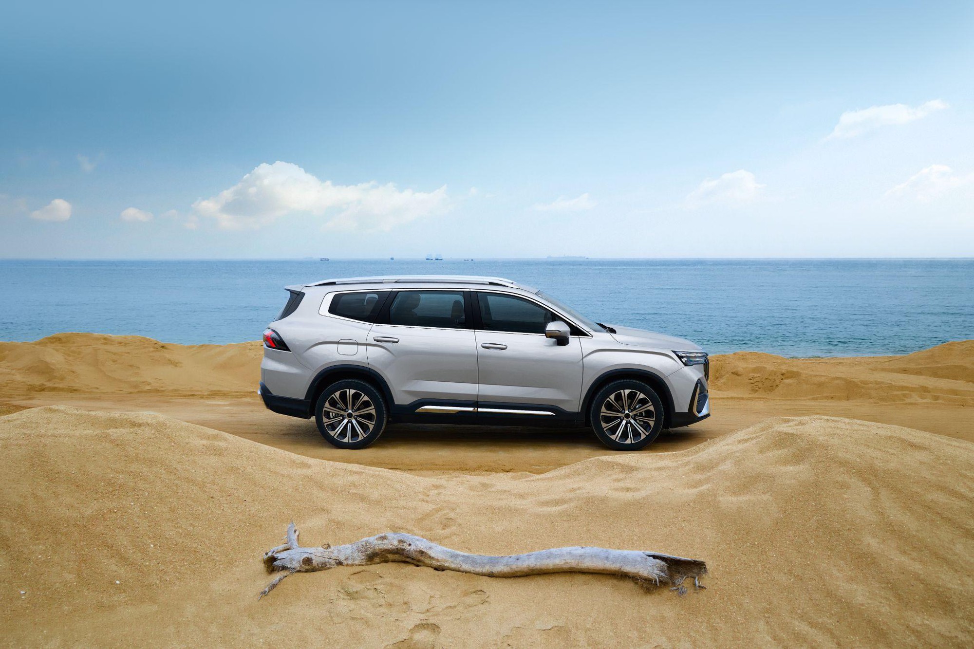 Geely Việt Nam th&aacute;ng 5: Khai trương showroom mới, ch&iacute;nh thức nhận cọc Coolray v&agrave; Okavango- Ảnh 3.
