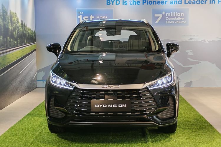 BYD M6 hybrid được &lsquo;test&rsquo; xăng thực tế: Trung b&igrave;nh 3,9L/100km, chạy từ đ&ocirc; thị tới đường đ&egrave;o dốc- Ảnh 2.