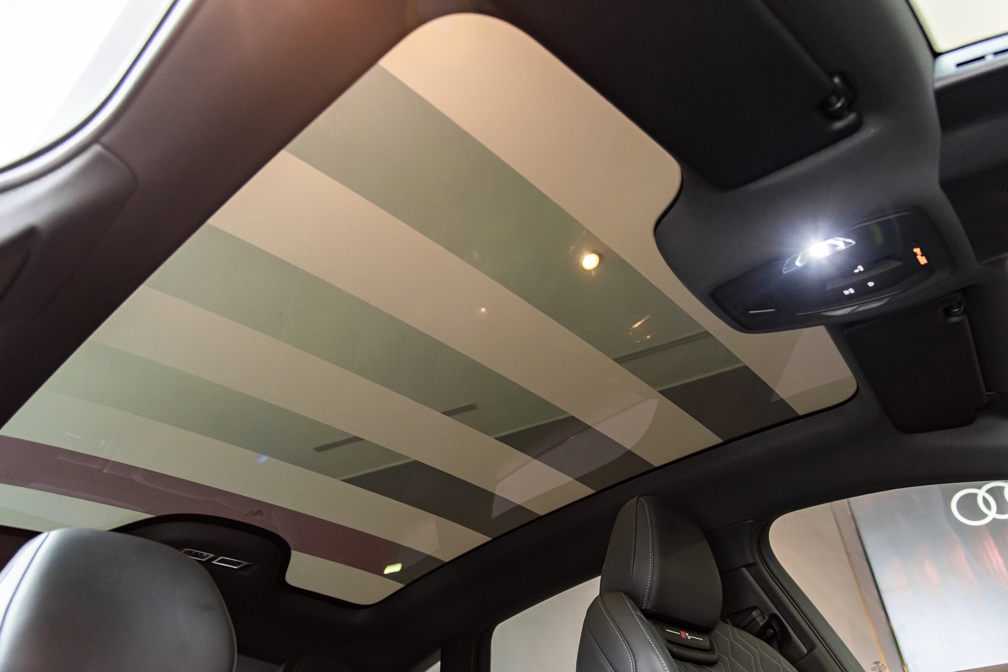 Xem thực tế 1 trong 5 chiếc Audi S6 Sportback e-tron gi&aacute; 4,199 tỷ đồng tại Việt Nam: Nhiều trang bị thể thao, mạnh gần 550 m&atilde; lực- Ảnh 18.