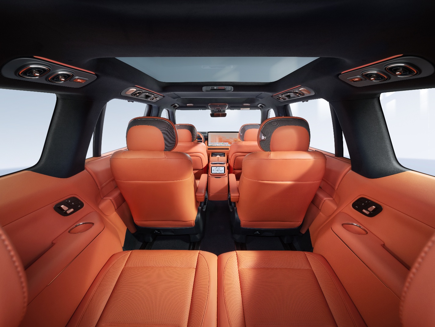 Lynk & Co 900 và kỳ vọng dẫn đầu phân khúc SUV cao cấp cỡ lớn- Ảnh 2. Lynk & Co 900 và kỳ vọng dẫn đầu phân khúc SUV cao cấp cỡ lớn- Ảnh 2.