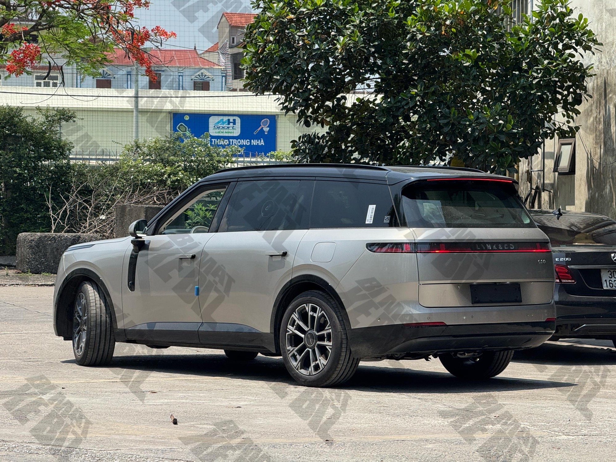 Lynk & Co 900 dự kiến từ 3,099 tỷ đồng tại Việt Nam: Lớn hơn Lexus LX với gi&aacute; tiệm cận RX, mạnh hơn 700hp, nhiều tiện &iacute;ch VIP b&ecirc;n trong- Ảnh 13.