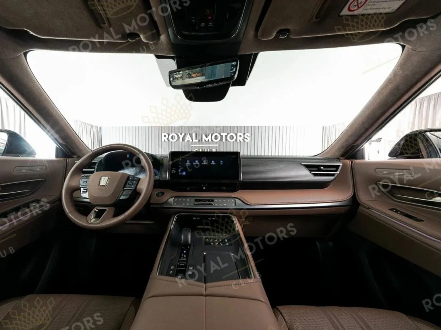 Đại gia ở đ&acirc;y d&aacute;m &lsquo;chơi&rsquo; Toyota Century nhập tư với gi&aacute; quy đổi gần 20 tỷ đồng, đắt hơn cả Rolls-Royce Phantom- Ảnh 5.