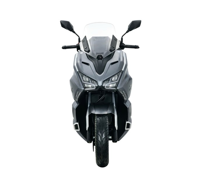 Lộ diện mẫu xe tay ga 150cc d&agrave;i hơn cả Yamaha TMAX, sở hữu b&igrave;nh xăng 15 l&iacute;t, c&oacute; ABS, TCS nhưng gi&aacute; cực mềm- Ảnh 4.